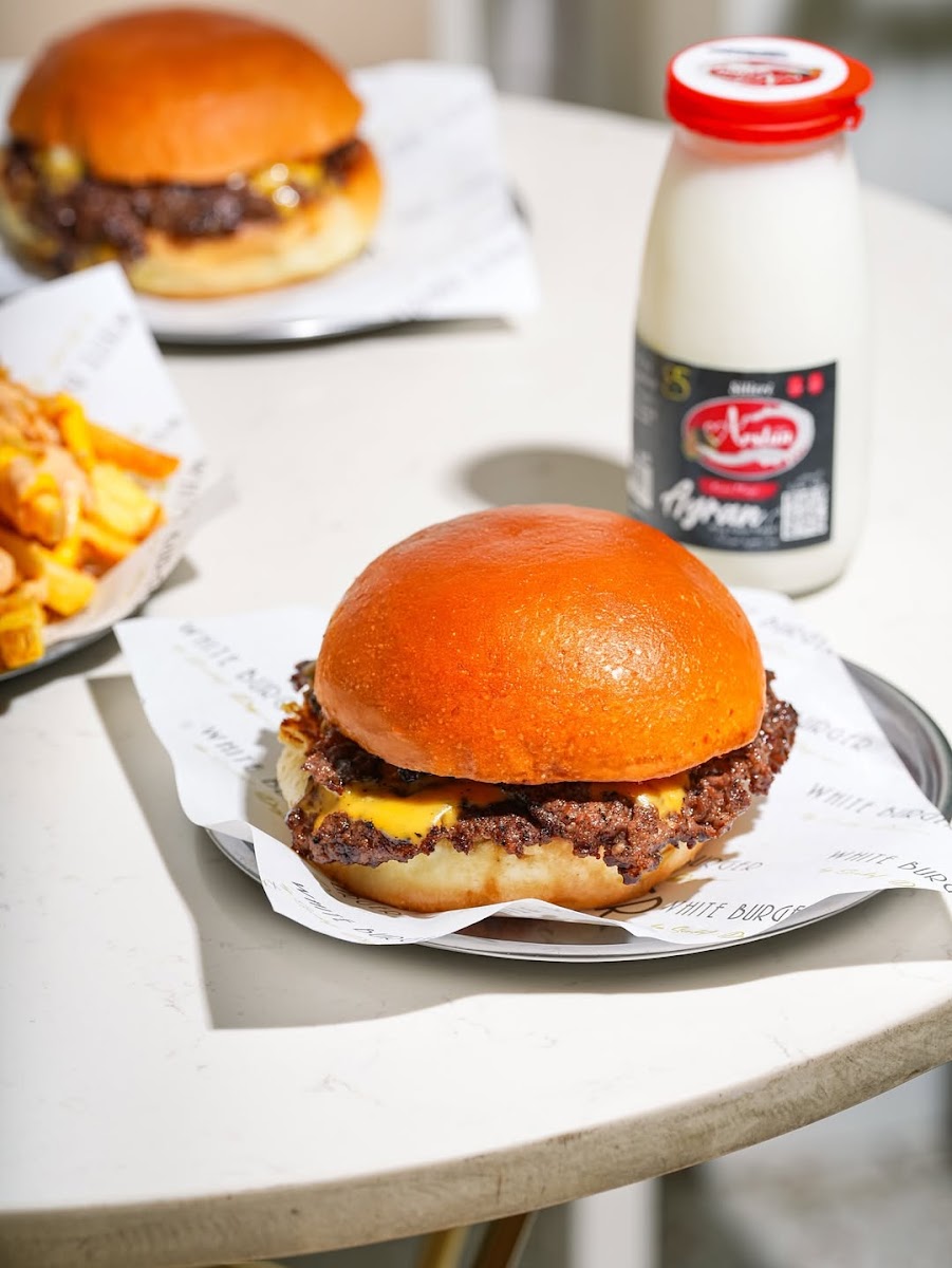 White Burger By Serhat Doğramacı Ankara Ümitköy — fotoğraf 5