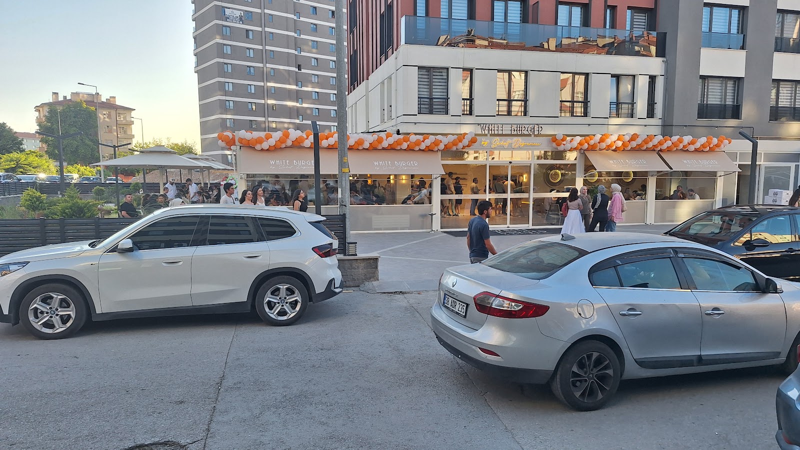 White Burger by Serhat Doğramacı Kayseri — photo 3