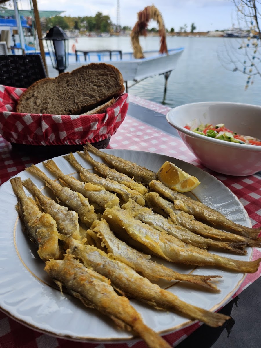 Yakakent Canlı Balık Aile Lokantası Şenol’un Yeri — photo 3