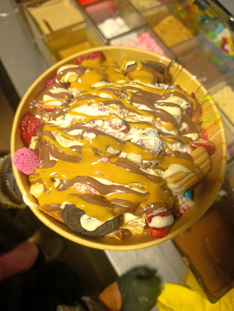 YALI WAFFLE LAPSEKİ — photo 3