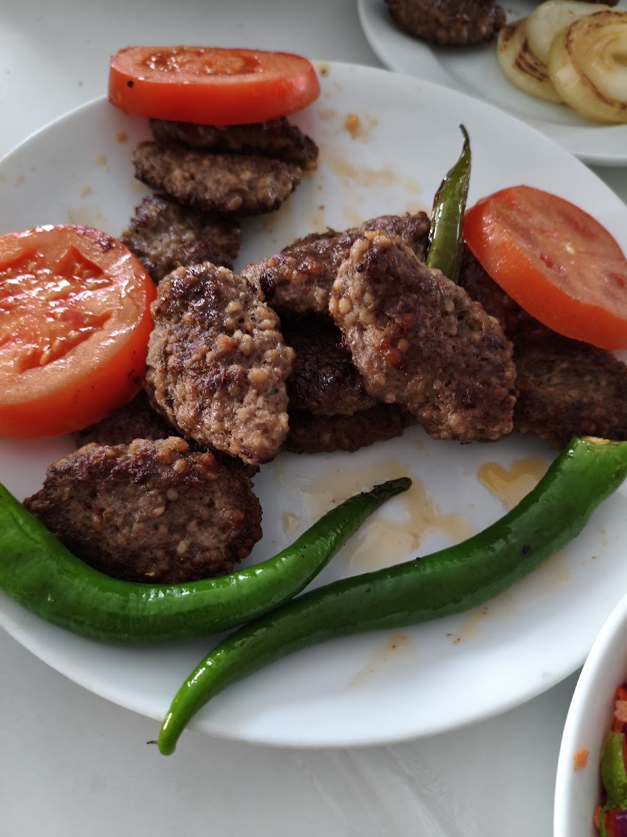Yalıköy Köftecisi Burhan Ay — fotoğraf 8
