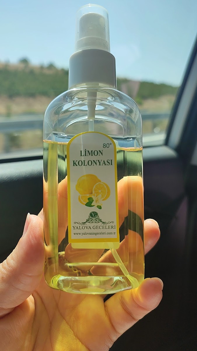 Yalova Geceleri Kolonya & Parfümeri — fotoğraf 3