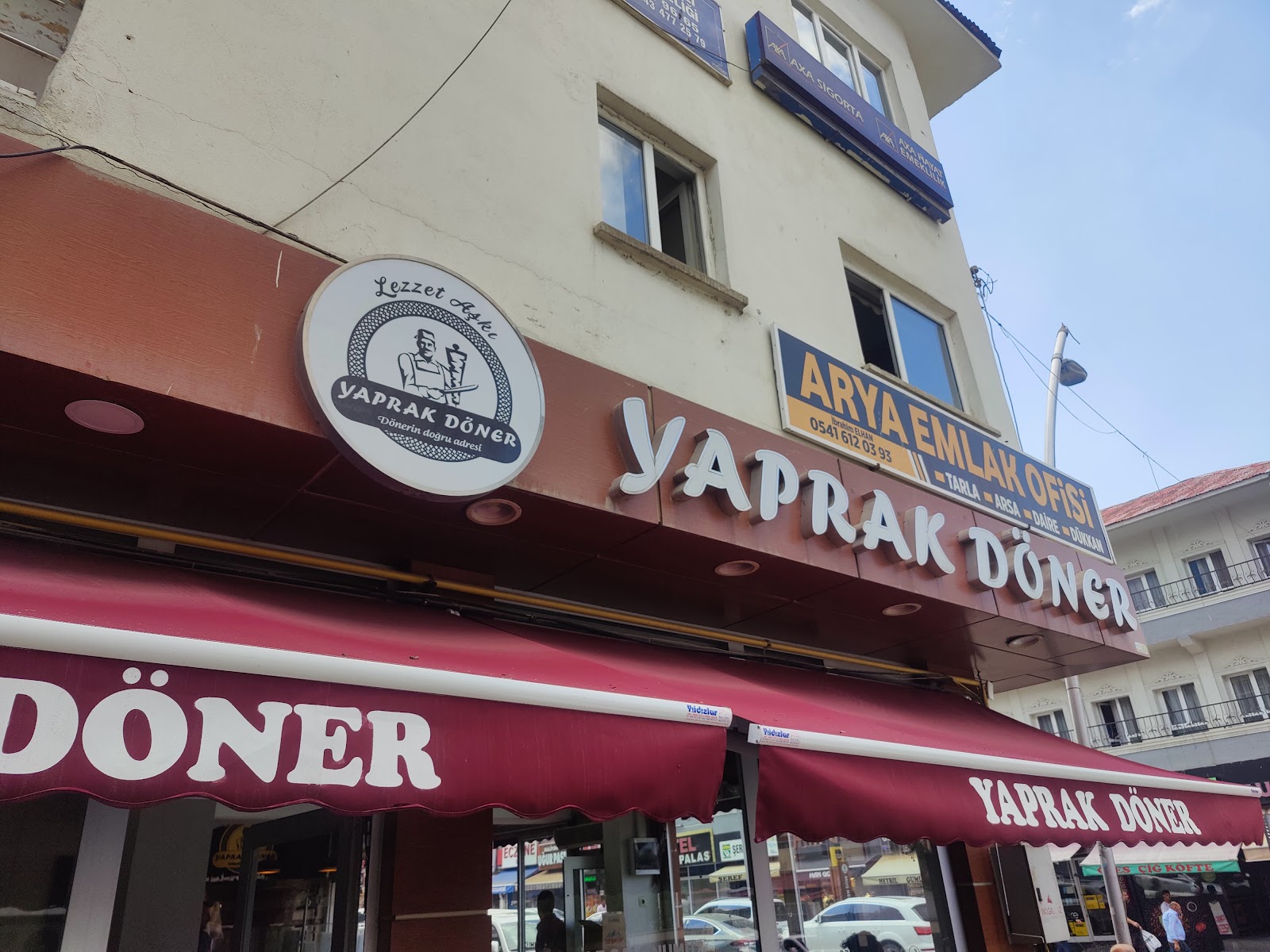 Yaprak Döner — fotoğraf