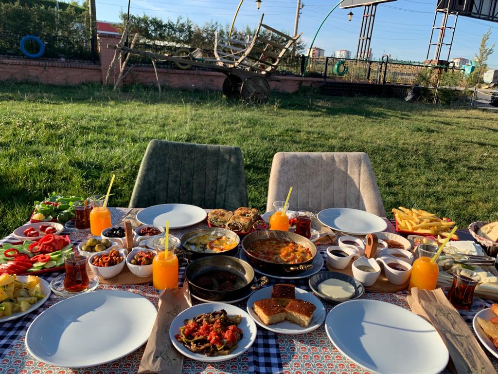 Yaşam Kahvaltı Bahçesi — fotoğraf 8