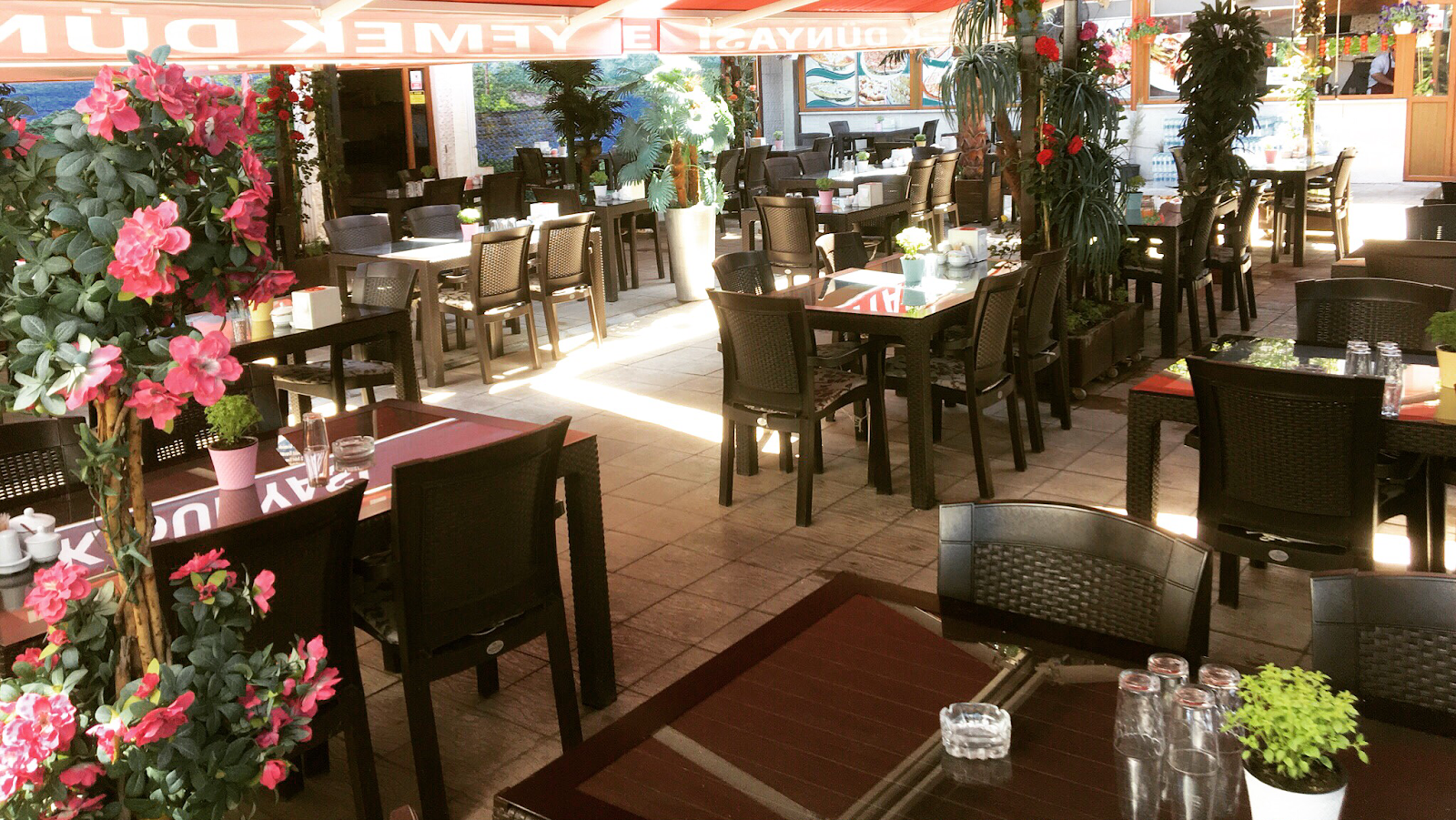 YEMEK DÜNYASI — fotoğraf