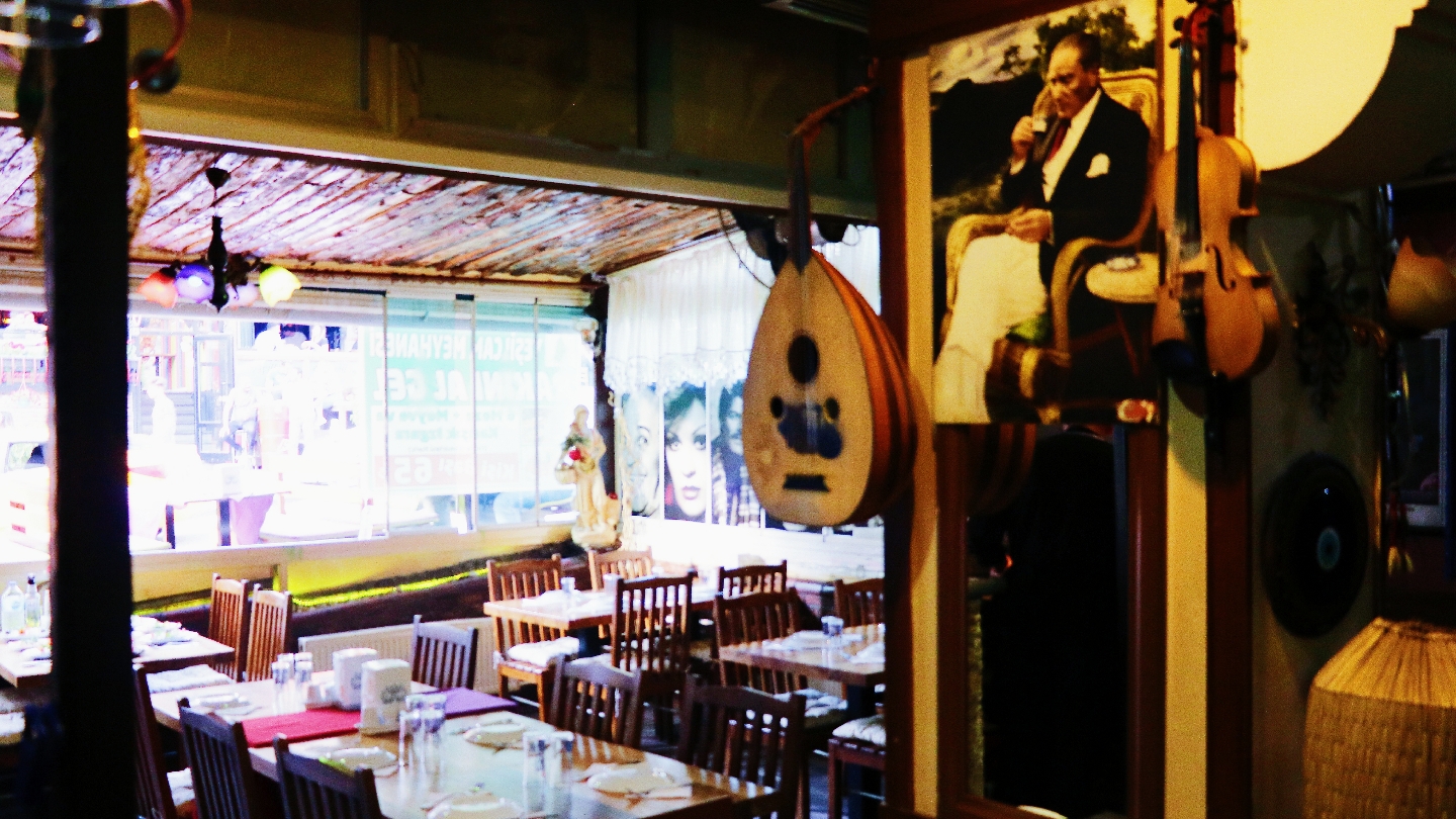Yeşilçam Restaurant Canlı Fasıl — fotoğraf 4