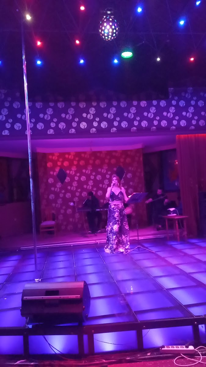 Yeşilgöl Night Clup — fotoğraf 3
