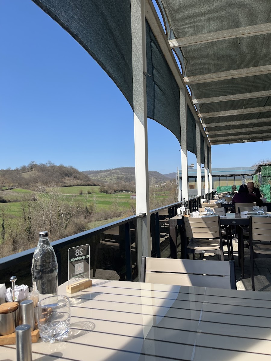 Yeşiloğlu Restaurant Çakallı — fotoğraf 2