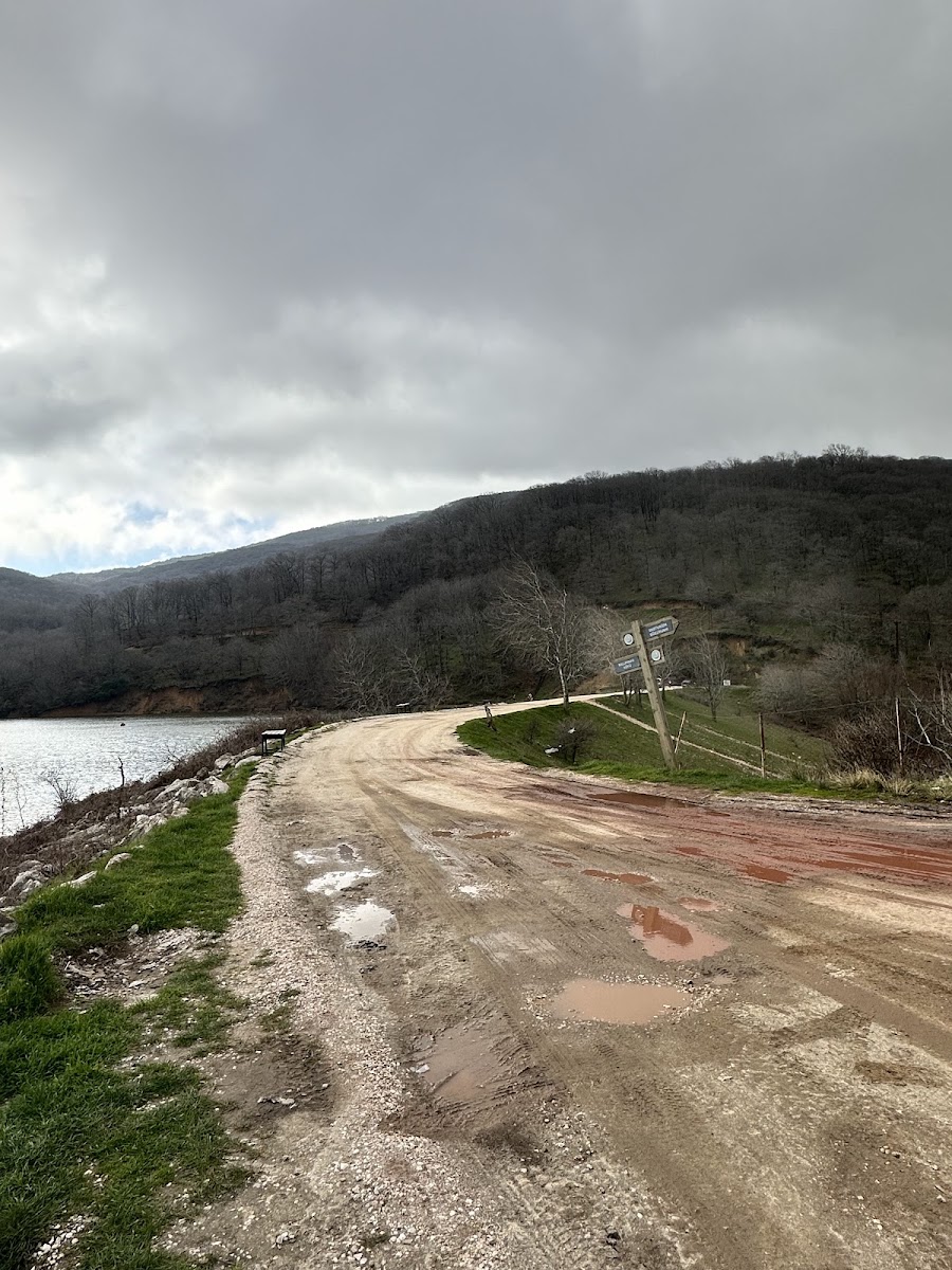 Yukarıyapıcı Göleti — fotoğraf 2