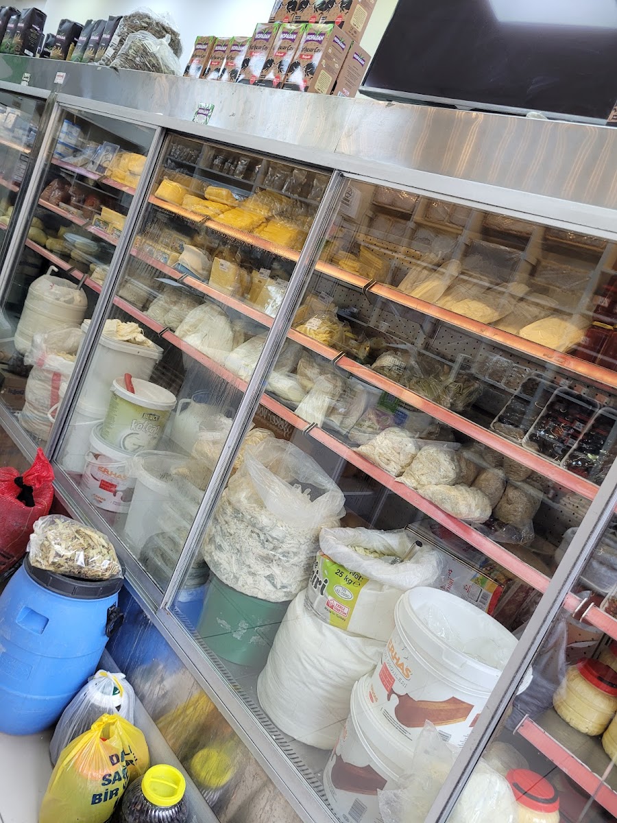 Yusufeli Şarküteri — fotoğraf 4