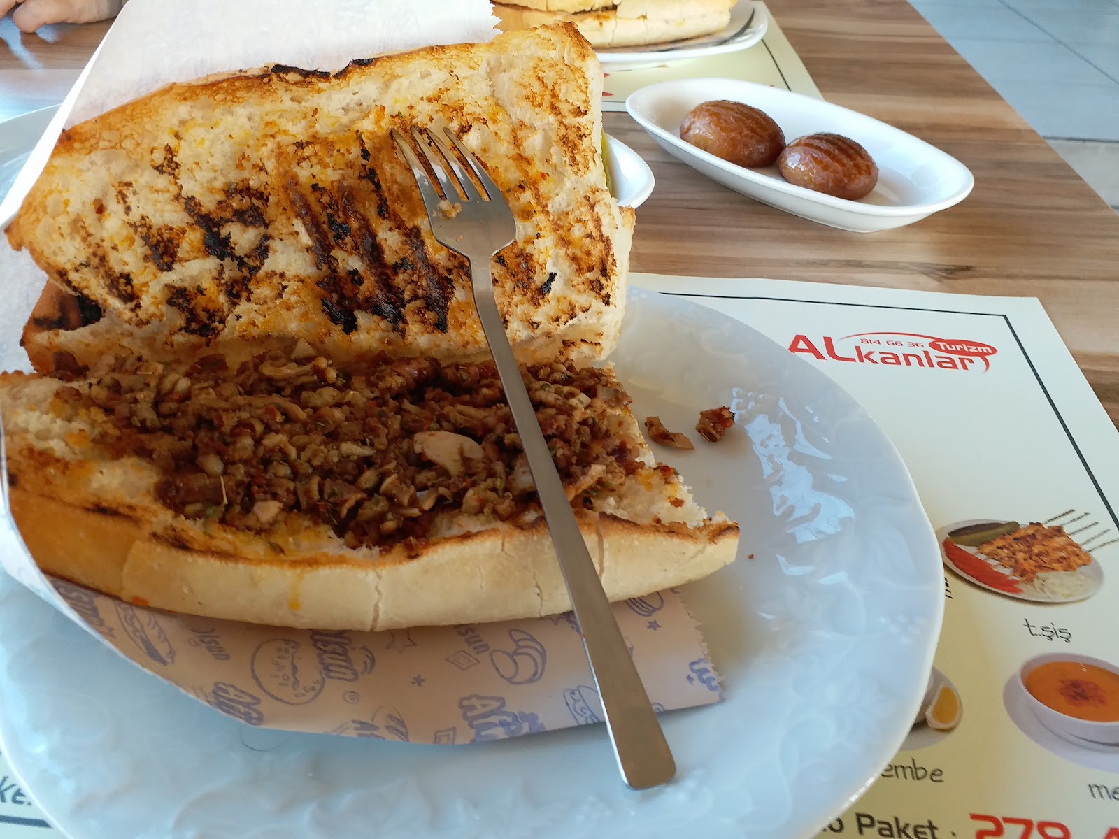 Z & S Köfte Kokoreç Salonu — photo 2