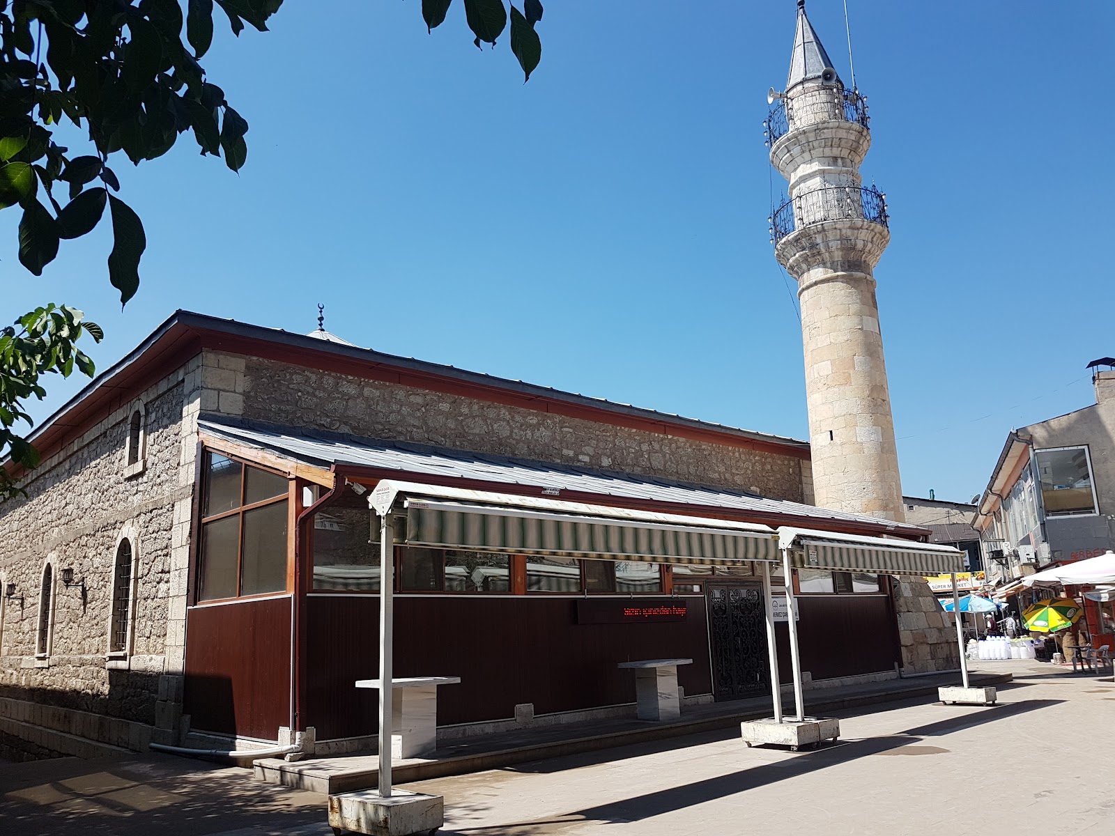 Zara Merkez Camii — photo
