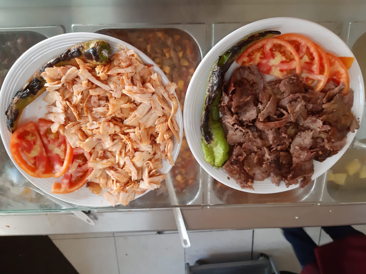 Zeki Ustanın Yeri Döner Kebab Sulu Yemek Izgara Salonu — fotoğraf 3