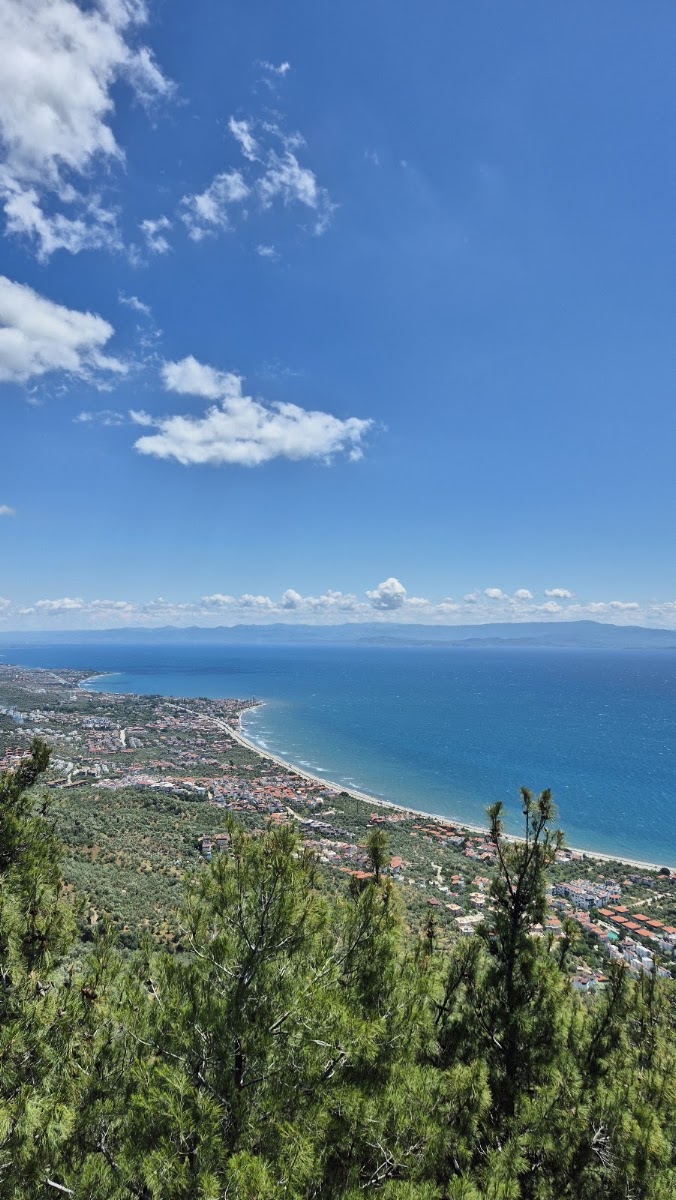 Zeus Altarı Girişi — photo