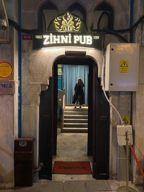 Zihni Bar — photo