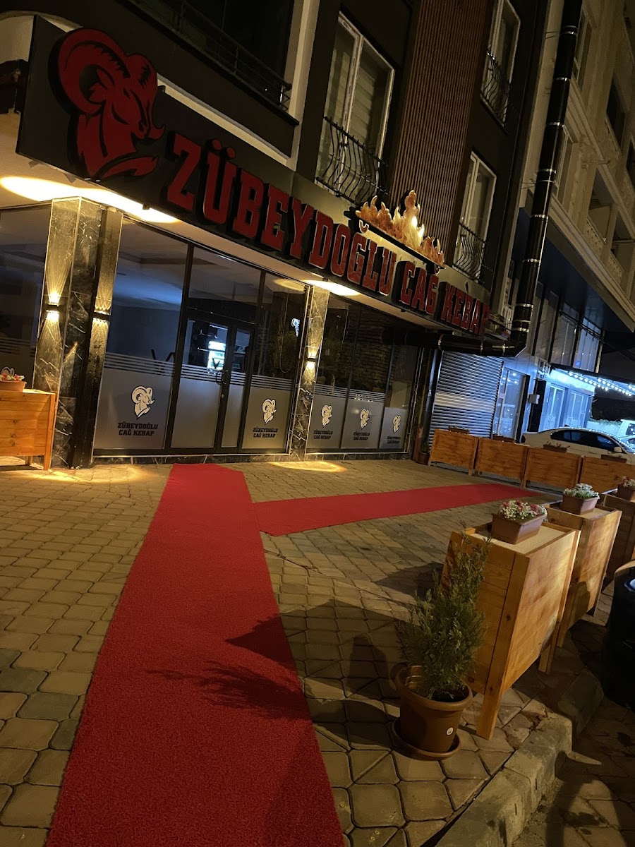 Zübeydoğlu Cağ Kebap — fotoğraf